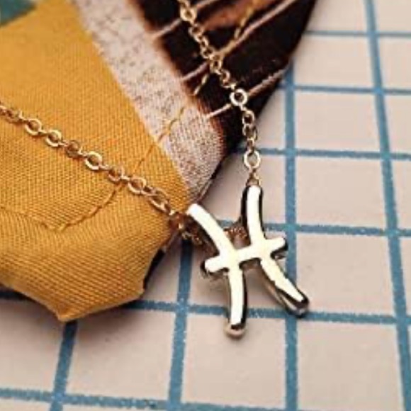Pisces ♓️ Zodiac Necklace Gold Jewelry Pendant Horoscope Pisces - Picture 5 of 7
